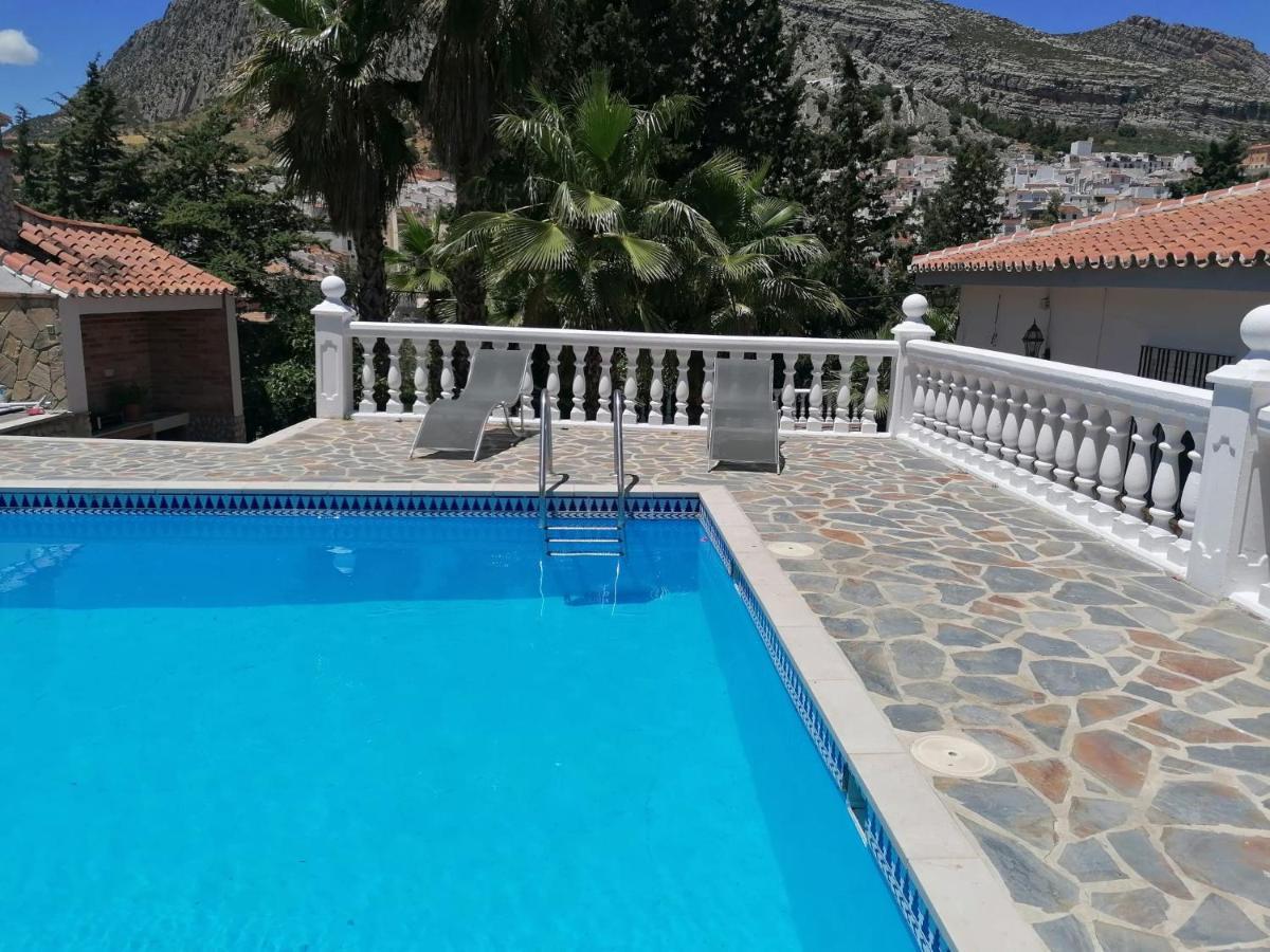 Villa Charming House With Pool & Barbecue à Valle de Abdalagís Extérieur photo