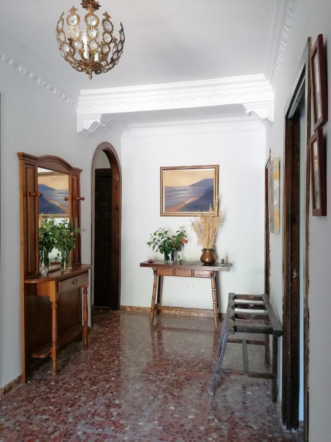 Villa Charming House With Pool & Barbecue à Valle de Abdalagís Extérieur photo
