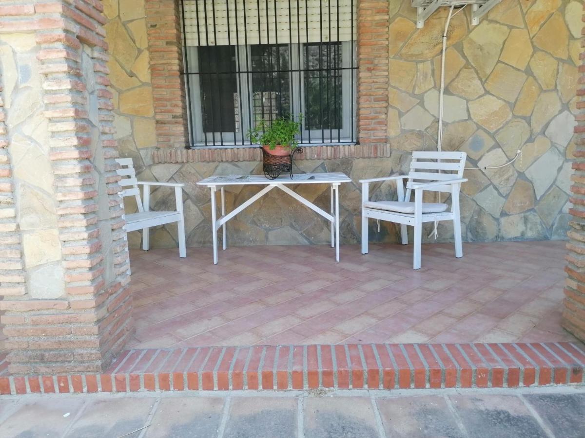 Villa Charming House With Pool & Barbecue à Valle de Abdalagís Extérieur photo